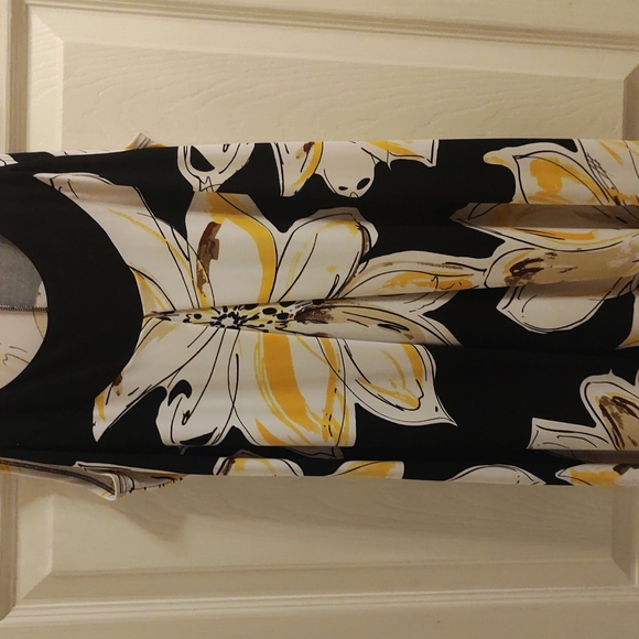 Sleeveless Floral Summer Dress Loose/Lightweight - Picture 3 of 7